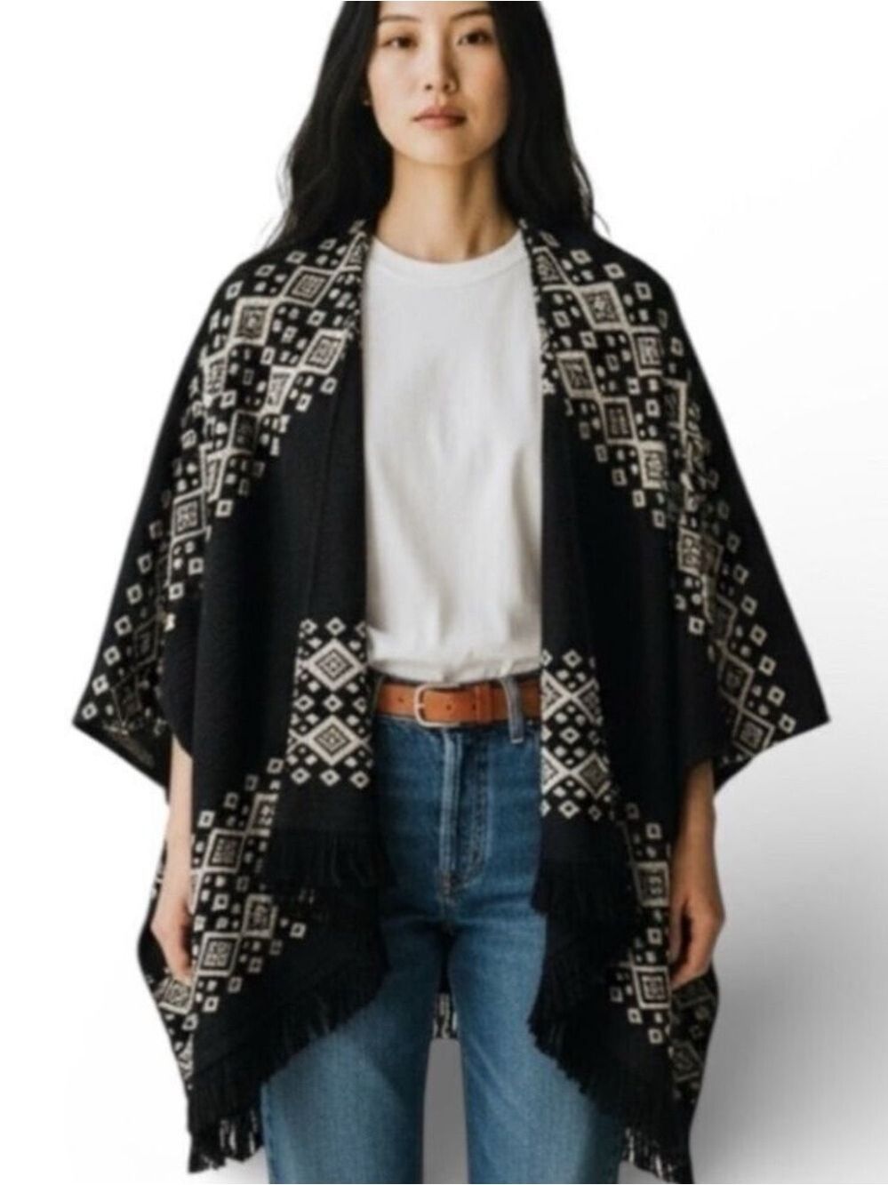 Mossimo Boho Style Cape
Black and White Poncho with Fringe Hem Size Large L/XL